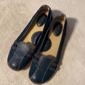 BOC blue leather shoes size 8.5